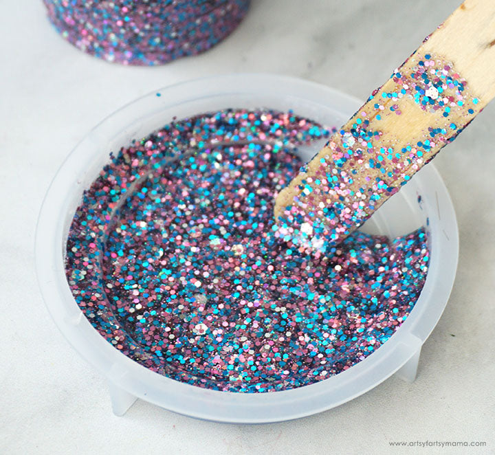 Glitter resin lid